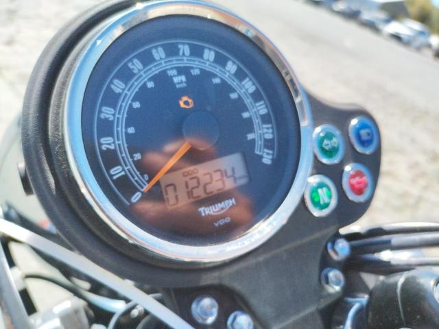 SMT900K12ET623687 - 2014 TRIUMPH MOTORCYCLE BONNEVILLE SILVER photo 8