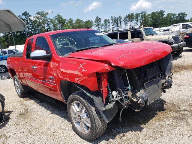 1GCRCSE01DZ357465 - 2013 CHEVROLET SILVERADO RED photo 1