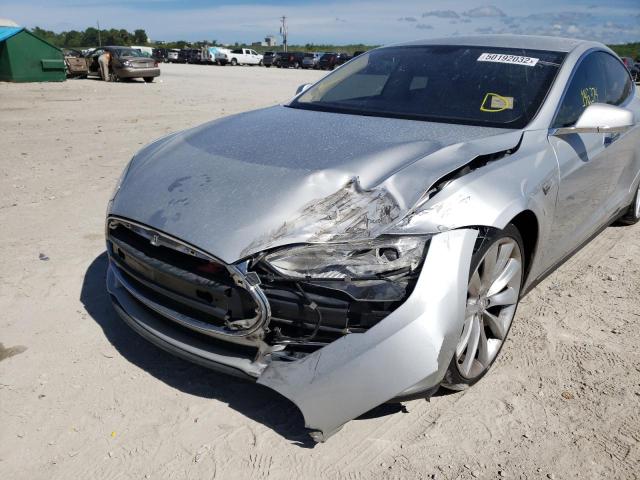 5YJSA1DP6DFP06299 - 2013 TESLA MODEL S Gümüş foto 9