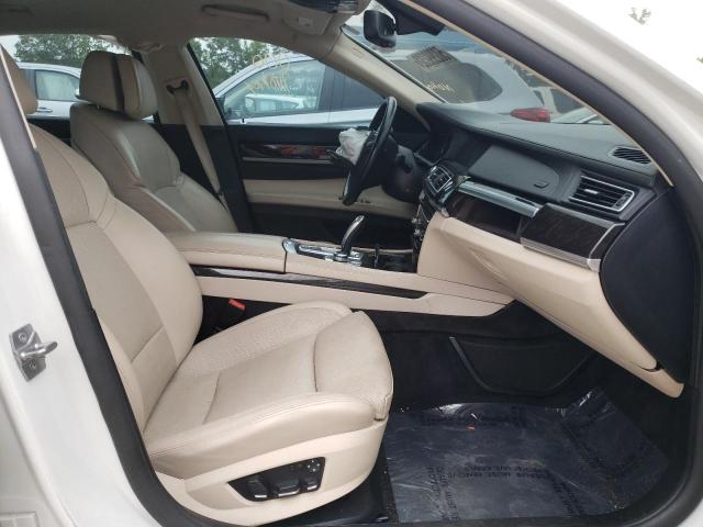 WBAKC6C56BC394452 - 2011 BMW 750I WHITE photo 5
