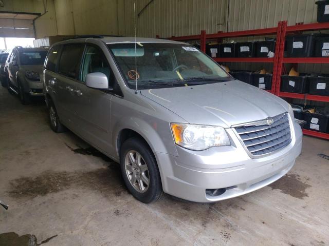 2A4RR5D17AR104760 - 2010 CHRYSLER TOWN & COUNTRY TOURING  photo 1