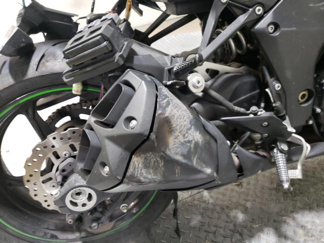 JKAZRCD19DA035065 - 2013 KAWASAKI ZR1000 D GREEN photo 13