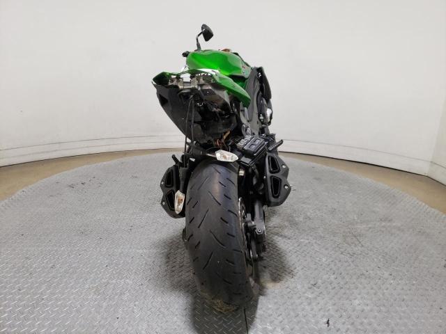 JKAZRCD19DA035065 - 2013 KAWASAKI ZR1000 D GREEN photo 4