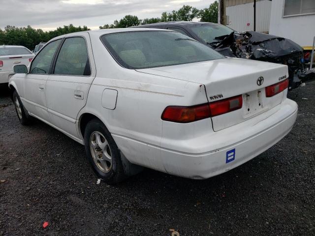 4T1BG22K3WU826935 - 1998 TOYOTA CAMRY CE WHITE photo 3