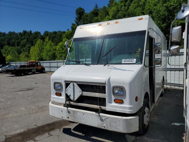 4UZAANBW76CW06916 - 2006 FREIGHTLINER CHASSIS M WHITE photo 2