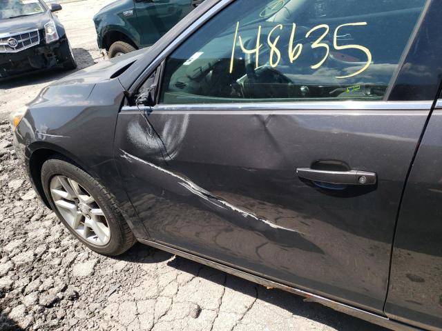 1G11D5RR6DF107153 - 2013 CHEVROLET MALIBU 1LT 灰色 照片 9