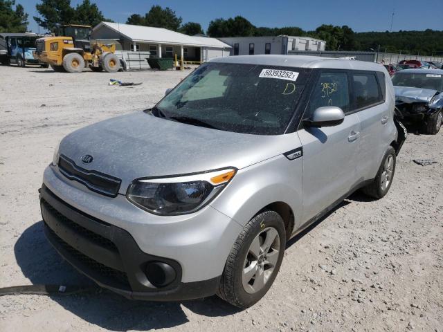 KNDJN2A25H7490925 - 2017 KIA SOUL SILVER photo 2