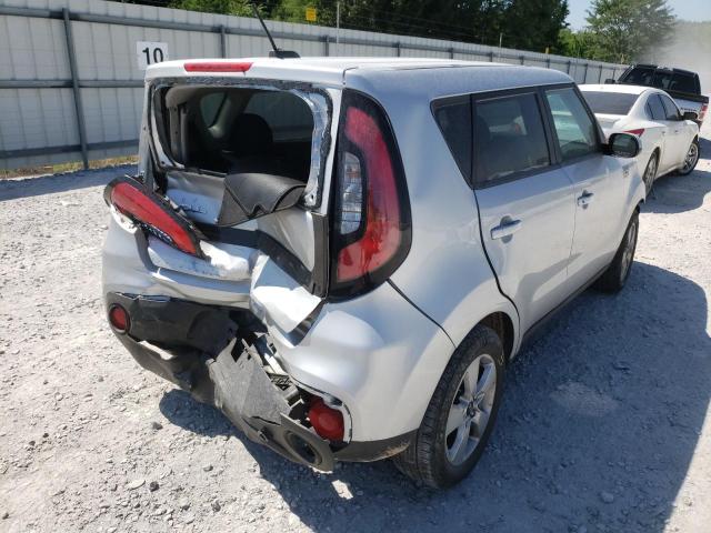 KNDJN2A25H7490925 - 2017 KIA SOUL SILVER photo 4