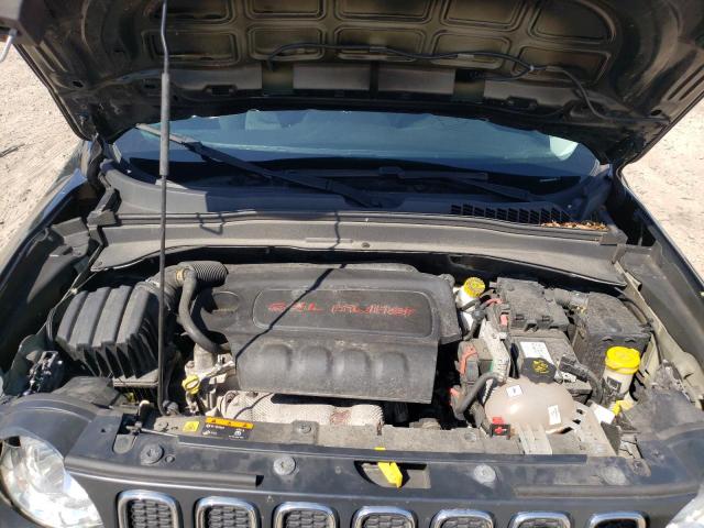 ZACCJBAT6GPE31168 - 2016 JEEP RENEGADE S 黑色 照片 7