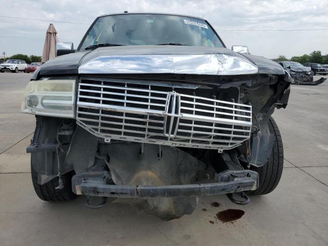 5LMFU28588LJ11957 - 2008 LINCOLN NAVIGATOR შავი ფოტო 9