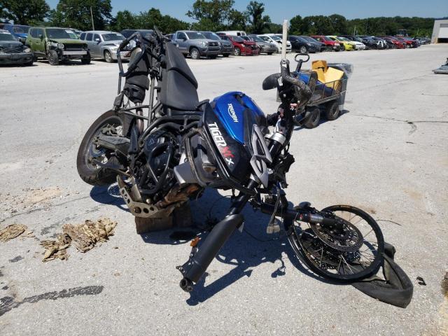 SMTE07BF6FT687381 - 2015 TRIUMPH MOTORCYCLE TIGER 800X BLUE photo 1
