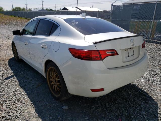 19VDE1F72DE403805 - 2013 ACURA ILX 20 TEC WHITE photo 3