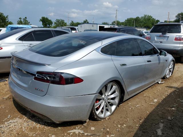 5YJSA1E42GF159721 - 2016 TESLA MODEL S Արծաթագույն լուսանկար 4