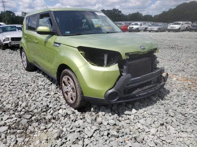 KNDJN2A25F7762452 - 2015 KIA SOUL GREEN photo 1