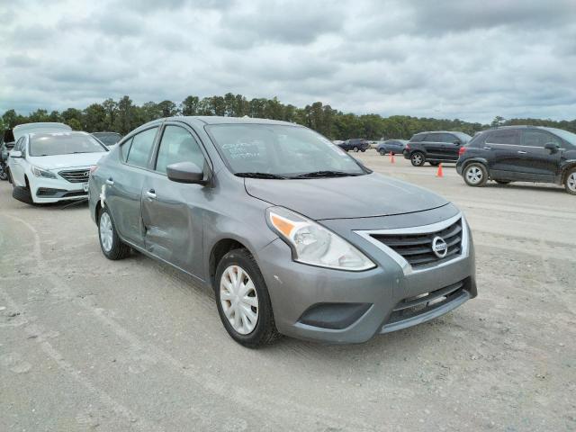 3N1CN7AP7GL819557 - 2016 NISSAN VERSA S GRAY photo 1