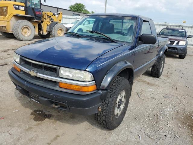 1GCCT19W028161843 - 2002 CHEVROLET S TRUCK S1 BLUE photo 2