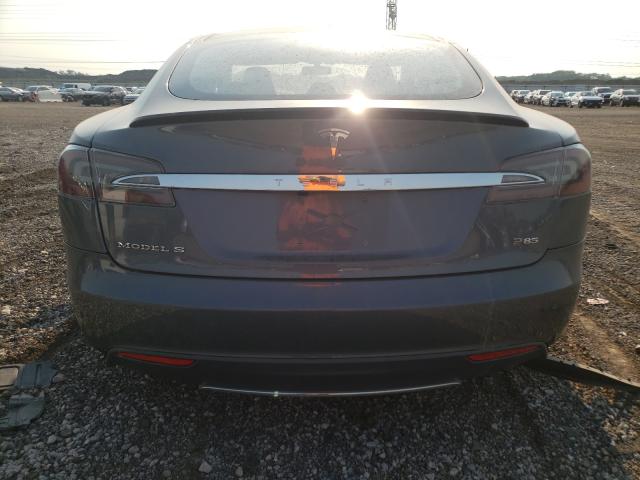 5YJSA1CP4DFP04147 - 2013 TESLA MODEL S Մոխրագույն լուսանկար 9