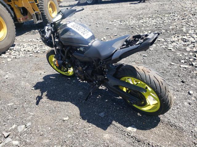 JYARM27E7JA001937 - 2018 YAMAHA MT07 BLACK photo 3