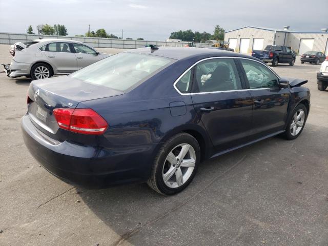 1VWBP7A35DC105480 - 2013 VOLKSWAGEN PASSAT SE BLUE photo 4