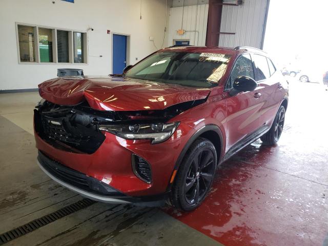 LRBFZPR4XND071171 - 2022 BUICK ENVISION E RED photo 2