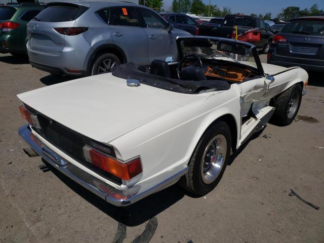 CC58155L0 - 1971 TRIUMPH CAR TR6 WHITE photo 4