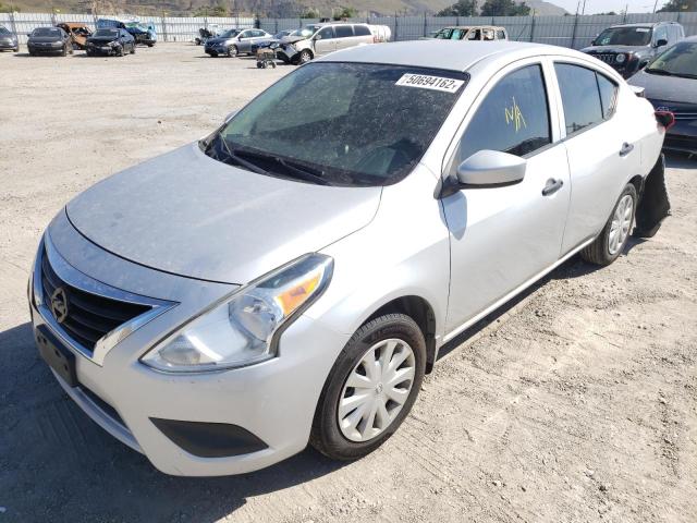 3N1CN7AP4GL832539 - 2016 NISSAN VERSA S SILVER photo 2