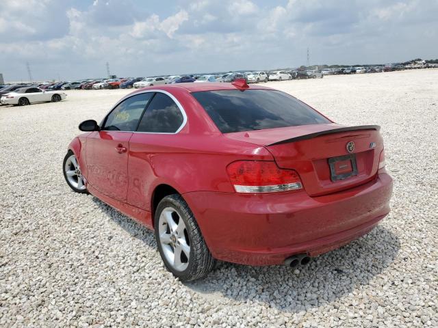 WBAUP73569VK76046 - 2009 BMW 128 I RED photo 3