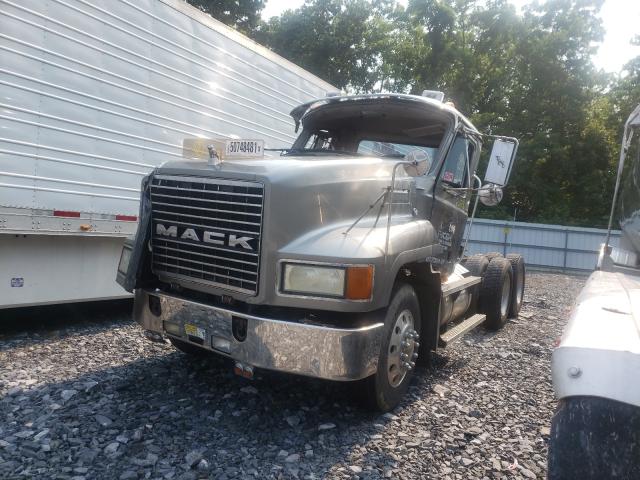 1M3AA15K72W001350 - 2002 MACK 600 CH600 GRAY photo 2