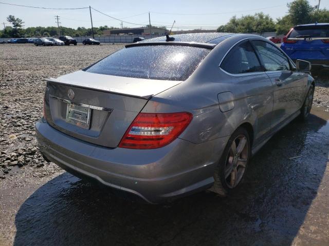 WDDGJ4HB1CF803030 - 2012 MERCEDES-BENZ C 250 SILVER photo 4