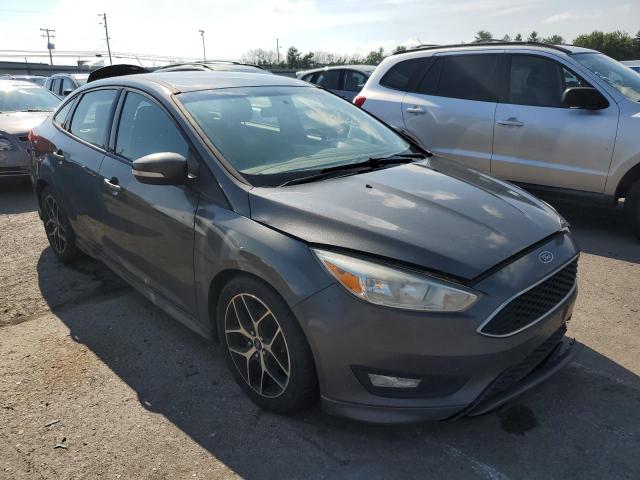 1FADP3F23FL251728 - 2015 FORD FOCUS SE GRAY photo 1