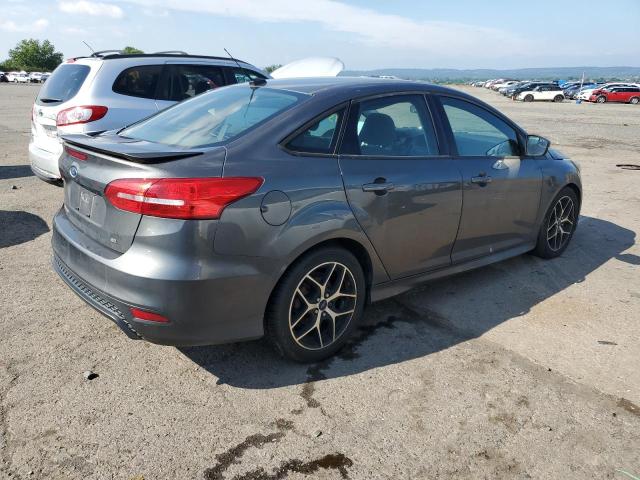 1FADP3F23FL251728 - 2015 FORD FOCUS SE GRAY photo 4