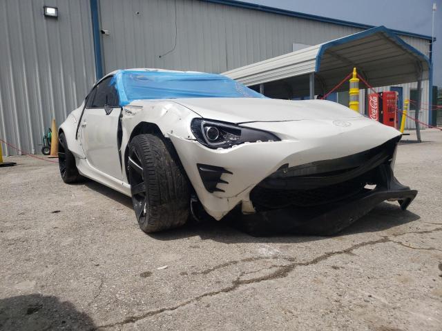 JF1ZNAA11D1722637 - 2013 TOYOTA SCION FR-S WHITE photo 1