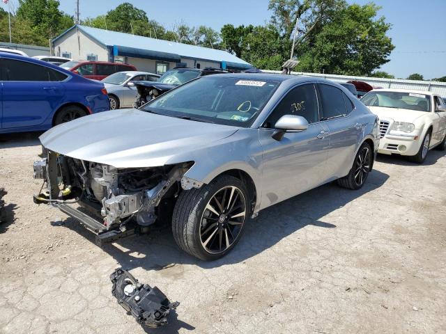 4T1BZ1HK5KU022089 - 2019 TOYOTA CAMRY XSE SILVER photo 2