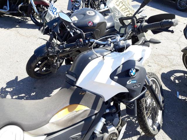 WB1014609CZC95126 - 2012 BMW G650 SERTA TWO TONE photo 5