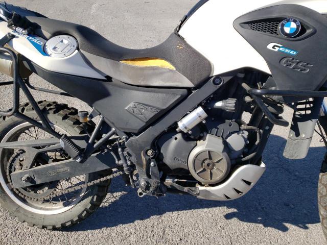 WB1014609CZC95126 - 2012 BMW G650 SERTA TWO TONE photo 7