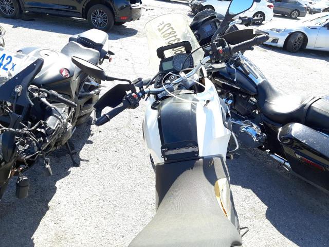 WB1014609CZC95126 - 2012 BMW G650 SERTA TWO TONE photo 9