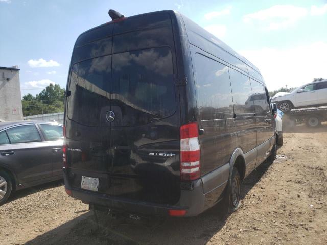 WDAPF4CC5GP228154 - 2016 MERCEDES-BENZ SPRINTER 3 BLACK photo 4