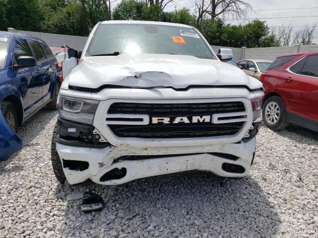 1C6SRFFT3LN111840 - 2020 RAM 1500 BIG H WHITE photo 9