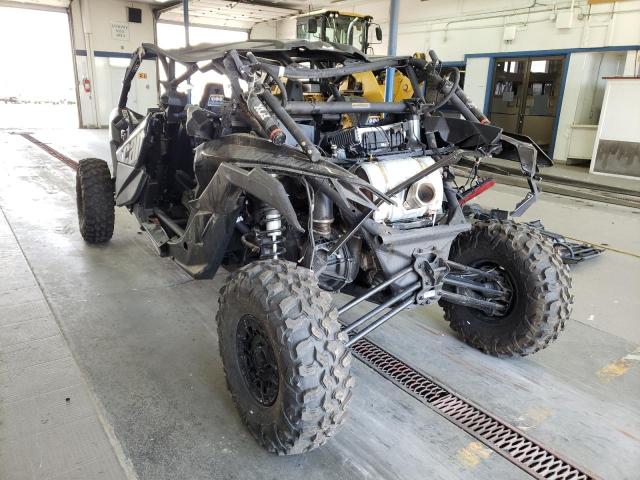 3JBVNAV49NE001061 - 2022 CAN-AM MAVERICK X BLACK photo 3