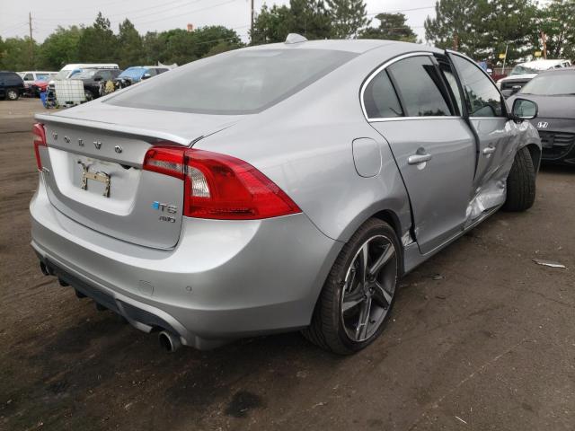 YV1902FH3C2080218 - 2012 VOLVO S60 T6 SILVER photo 4