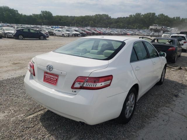 4T1BF3EK3BU679479 - 2011 TOYOTA CAMRY BASE Weiß Foto 4