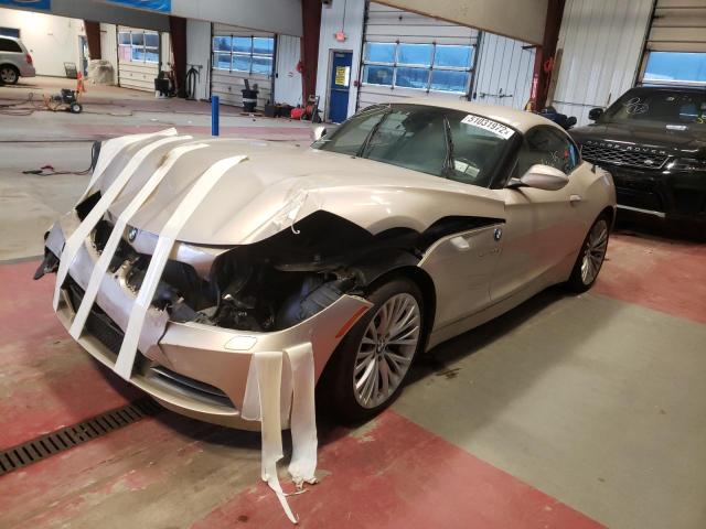 WBALM7C54AE382312 - 2010 BMW Z4 SDRIVE3 BEIGE photo 2