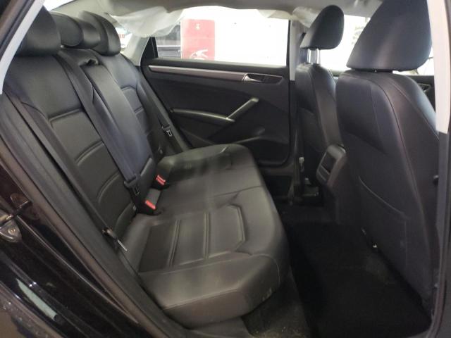 1VWDT7A30HC066856 - 2017 VOLKSWAGEN PASSAT R-L BLACK photo 6