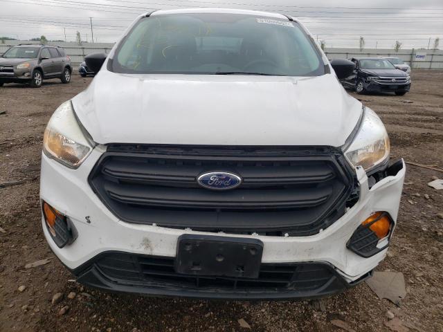 1FMCU0F77HUD21409 - 2017 FORD ESCAPE S  photo 9