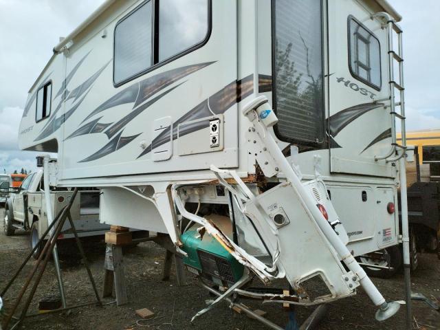 2HCM8116P20192374 - 2019 HOST CAMPER WHITE photo 9