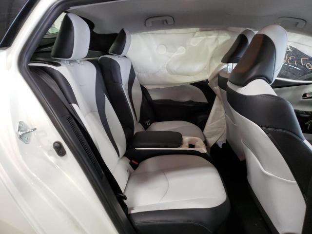 JTDKARFP9H3007134 - 2017 TOYOTA PRIUS PRIM 白色 照片 6