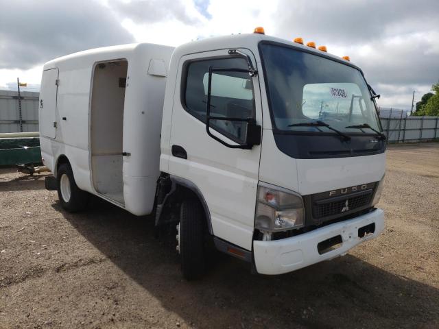 JL6BBD1S88K011748 - 2008 MITSUBISHI FE 84D WHITE photo 1