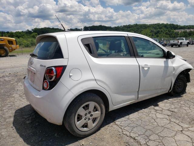 1G1JA6SH9D4230800 - 2013 CHEVROLET SONIC LS WHITE photo 4