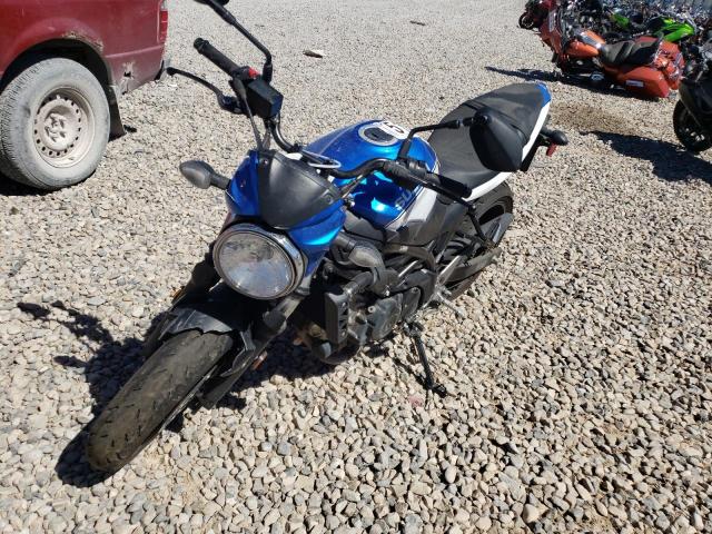 JS1VP55AXJ2100140 - 2018 SUZUKI SV650 BLUE photo 2