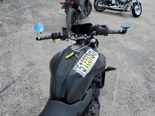 JYARM27E3KA003105 - 2019 YAMAHA MT07 BLACK photo 5